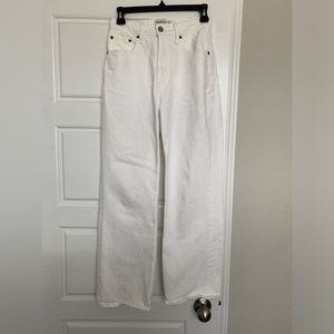 Abercrombie White 90s Relaxed High Rise Jean (25XS, Curve Love)